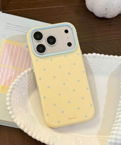 Ốp lưng iPhone Mochi Case Sweet Dot thiết kế chấm bi nhẹ nhàng, màu pastel xinh xắn, chống sốc tốt, bảo vệ camera, phù hợp nhiều dòng iPhone. Ốp lưng iPhone Sweet Dot Mochi Case